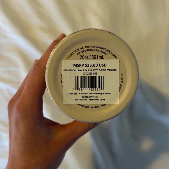 NWT Stanley x Calia 20oz Slim Bottle - Picture 5 of 5